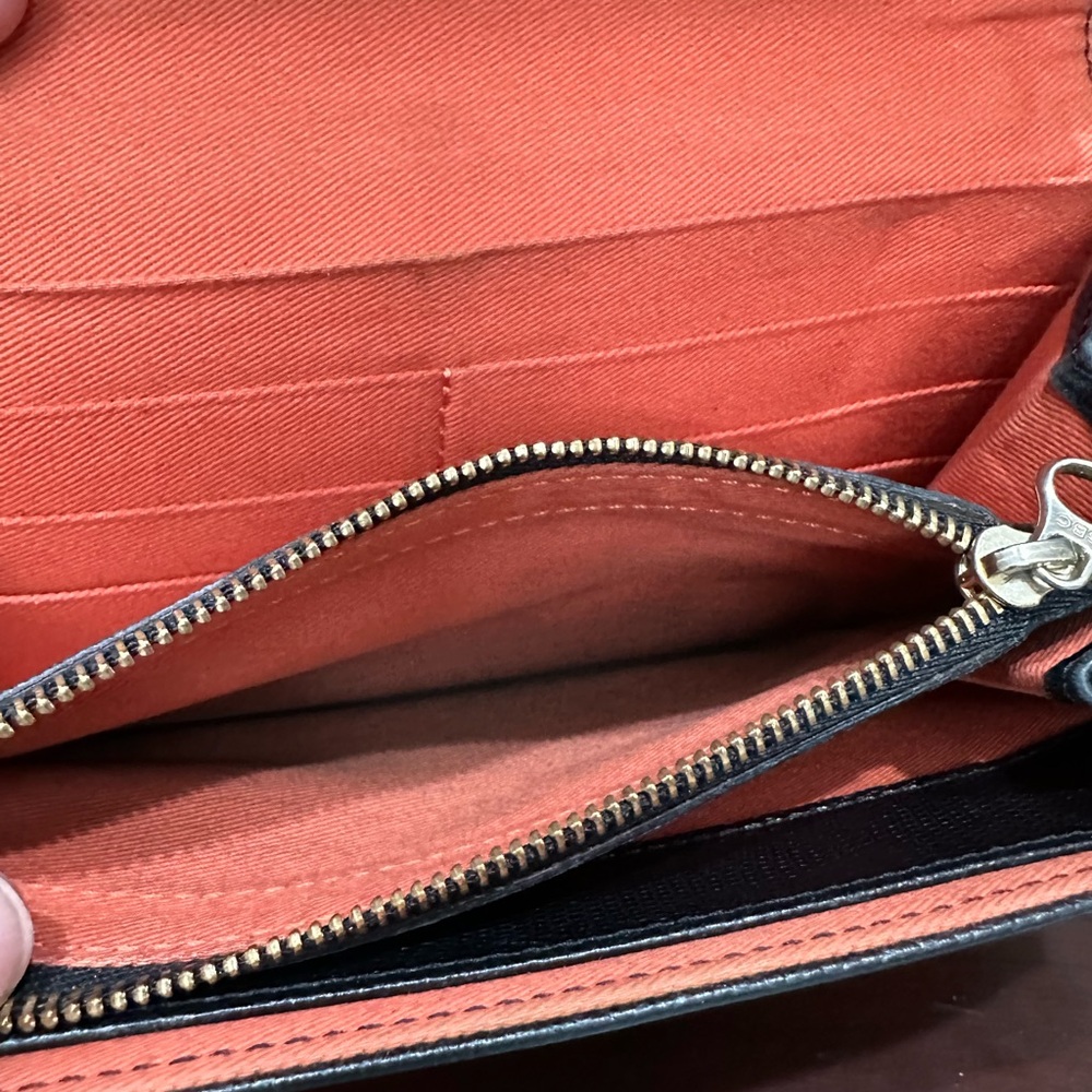 See by Chloé Black Scalloped Leather Continental Wallet - Picture 9 of 9